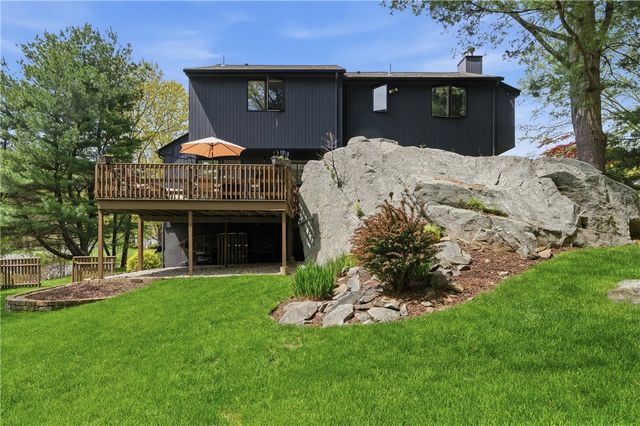 5 Aurora Drive, Cumberland, RI 02864
