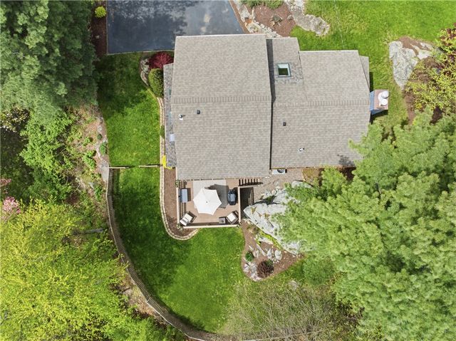 5 Aurora Drive, Cumberland, RI 02864