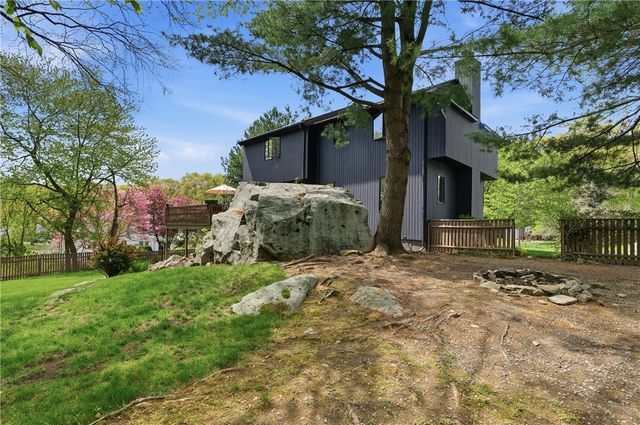 5 Aurora Drive, Cumberland, RI 02864