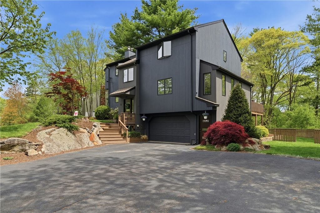 5 Aurora Drive, Cumberland, RI 02864