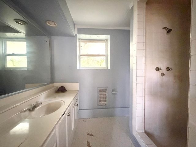 6504 Oak Drive, Harrison, TN 37341