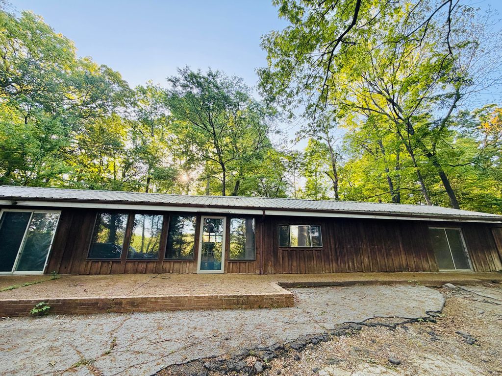 6504 Oak Drive, Harrison, TN 37341