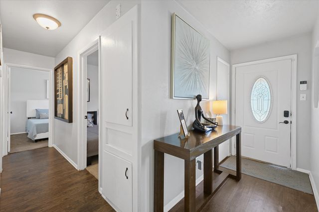 5733 Hanson Drive, Watauga, TX 76148