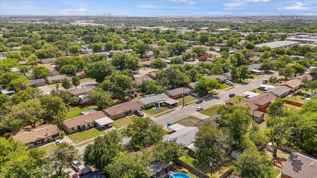 5733 Hanson Drive, Watauga, TX 76148