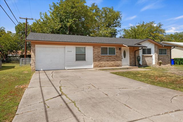 5733 Hanson Drive, Watauga, TX 76148