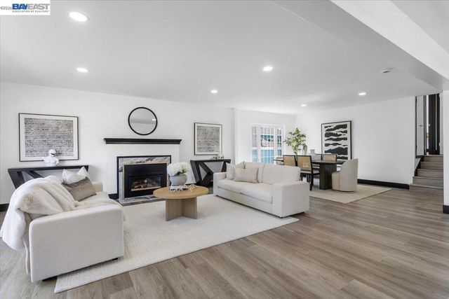 5301 Brann ST, Oakland, CA 94619