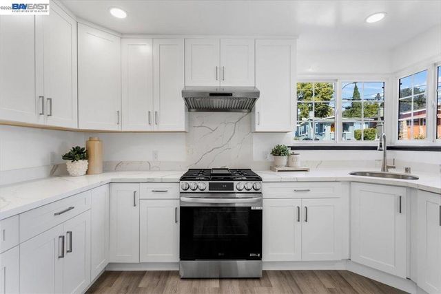 5301 Brann ST, Oakland, CA 94619