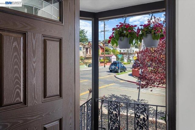 5301 Brann ST, Oakland, CA 94619