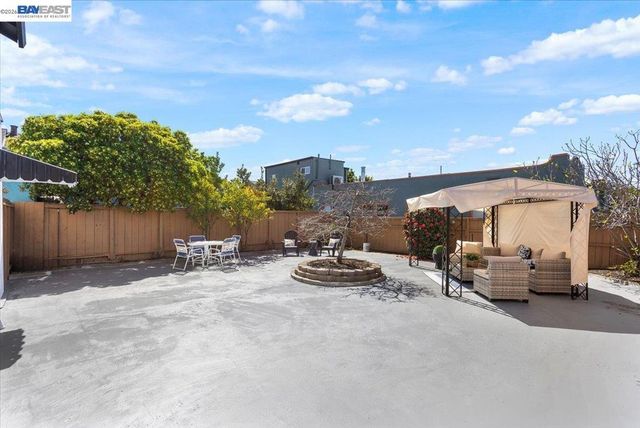 5301 Brann ST, Oakland, CA 94619