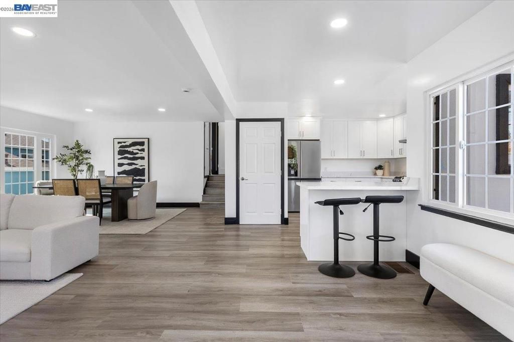 Image 23 of property listing at 5301 Brann ST, Oakland, CA 94619