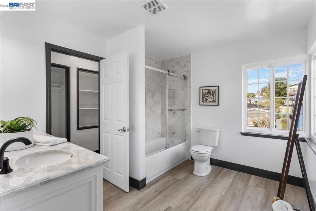 Image 52 of property listing at 5301 Brann ST, Oakland, CA 94619