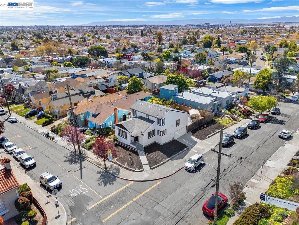 Image 77 of property listing at 5301 Brann ST, Oakland, CA 94619