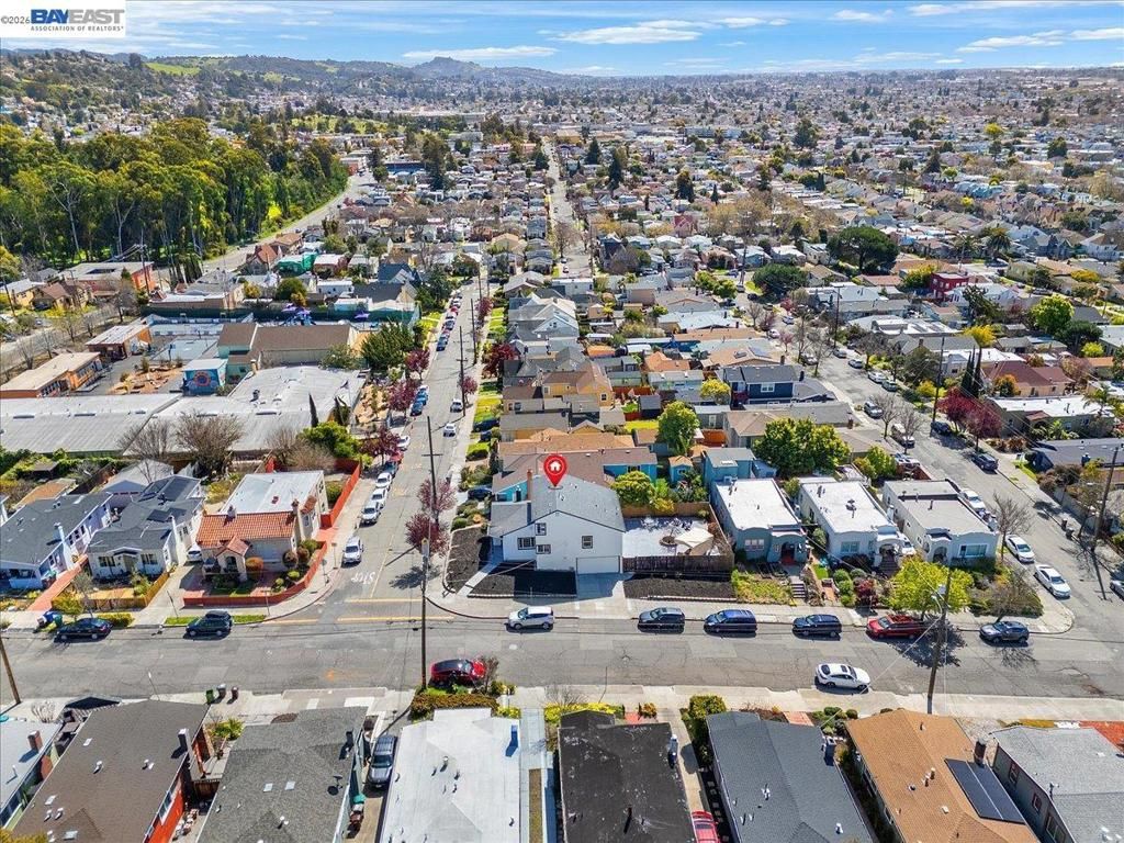 Image 78 of property listing at 5301 Brann ST, Oakland, CA 94619