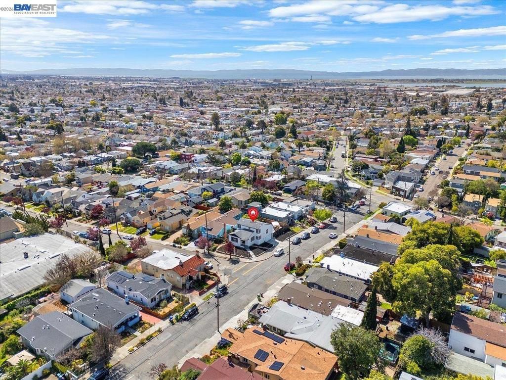 Image 85 of property listing at 5301 Brann ST, Oakland, CA 94619