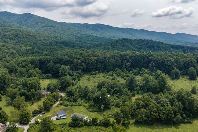 140 Jim Cable Road, Elizabethton, TN 37643