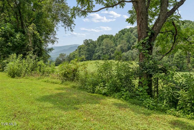 140 Jim Cable Road, Elizabethton, TN 37643
