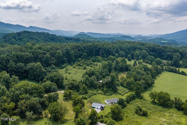 140 Jim Cable Road, Elizabethton, TN 37643