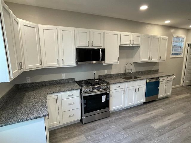 3521 Fleming Ave, Brighton Heights, PA 15212