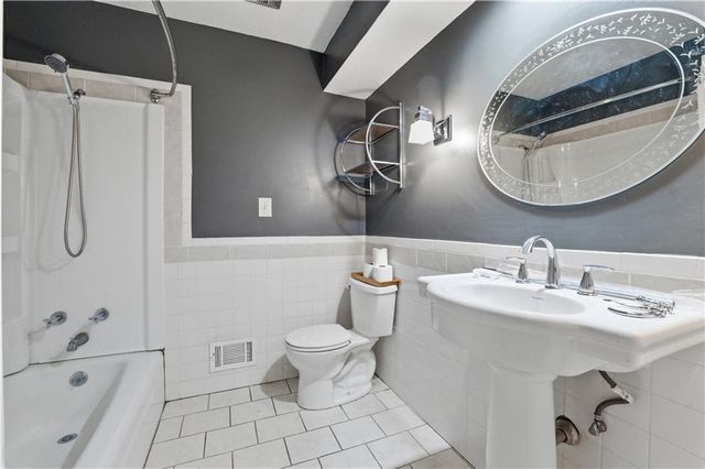 308 N Woodson Drive, Raymore, MO 64083