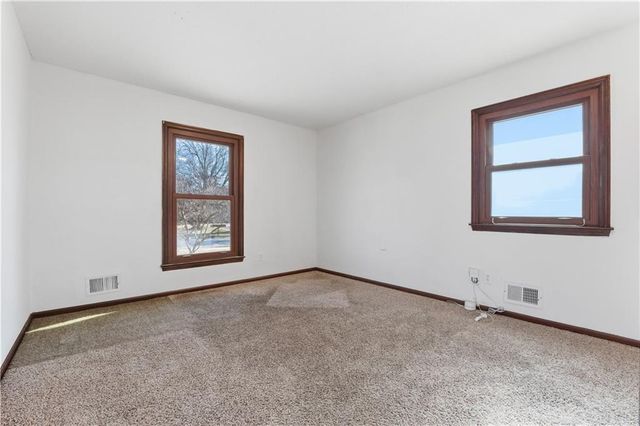 308 N Woodson Drive, Raymore, MO 64083