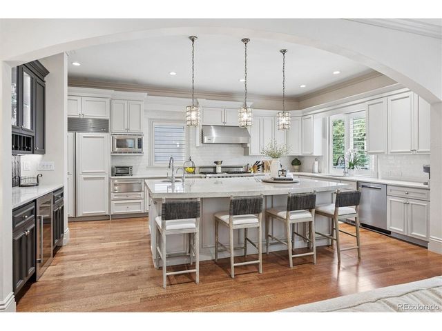 2700 E 4th Ave, Denver, CO 80206