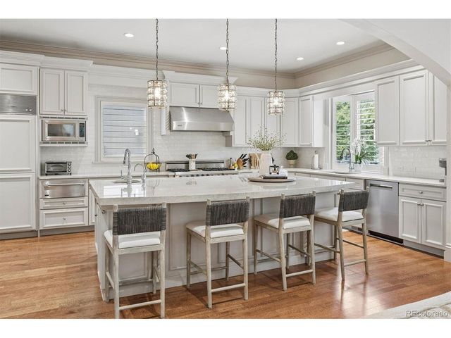 2700 E 4th Ave, Denver, CO 80206