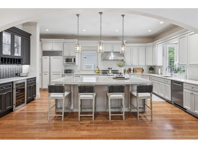 2700 E 4th Ave, Denver, CO 80206