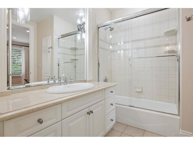 2700 E 4th Ave, Denver, CO 80206