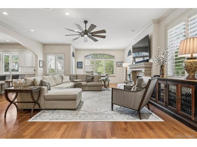 2700 E 4th Ave, Denver, CO 80206