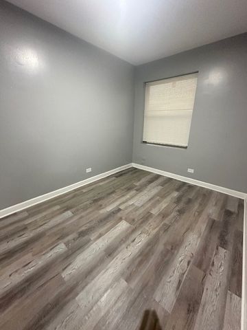 7957 S Maryland Avenue 1, Chicago, IL 60619