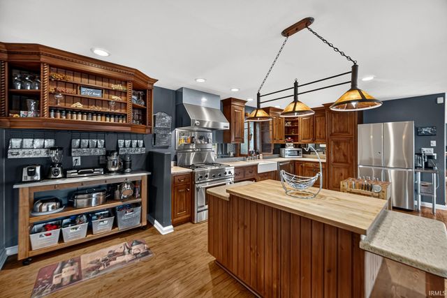 16290 Pretty Lake Road, Plymouth, IN 46563
