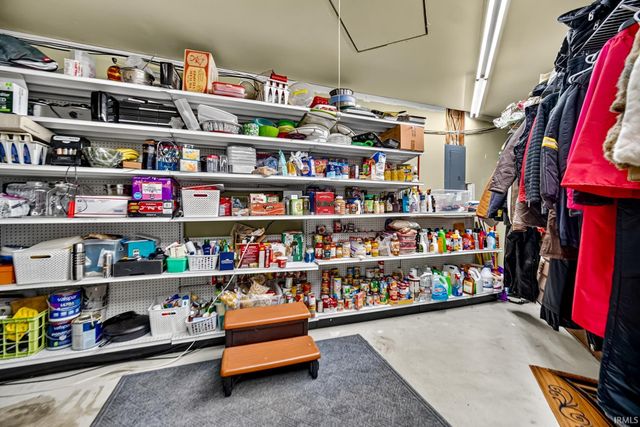 16290 Pretty Lake Road, Plymouth, IN 46563