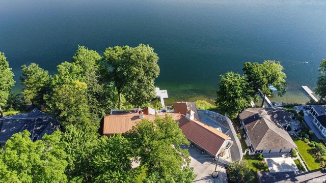 16290 Pretty Lake Road, Plymouth, IN 46563