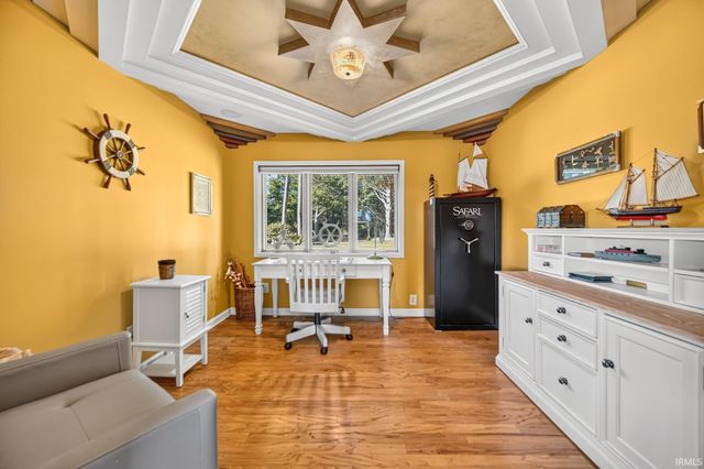16290 Pretty Lake Road, Plymouth, IN 46563