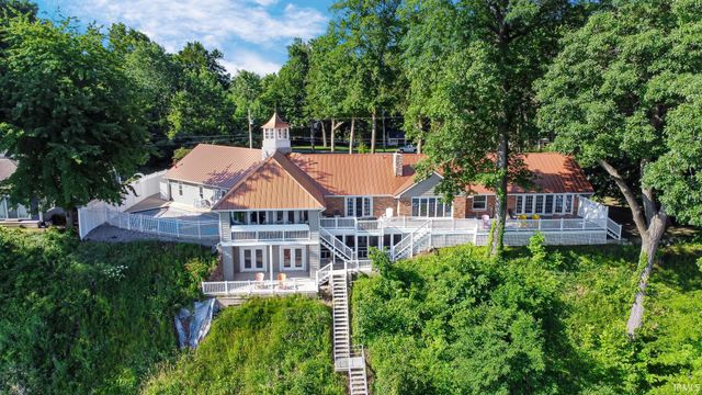 16290 Pretty Lake Road, Plymouth, IN 46563