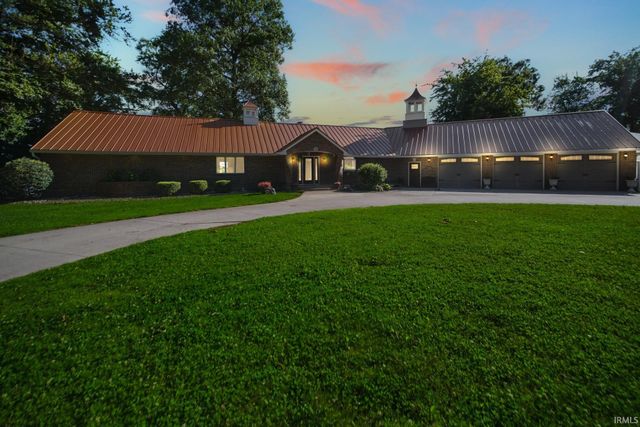16290 Pretty Lake Road, Plymouth, IN 46563