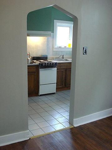 223 42nd St, Lawrenceville, PA 15201