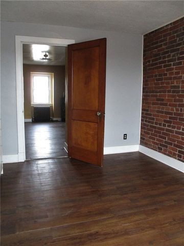 223 42nd St, Lawrenceville, PA 15201