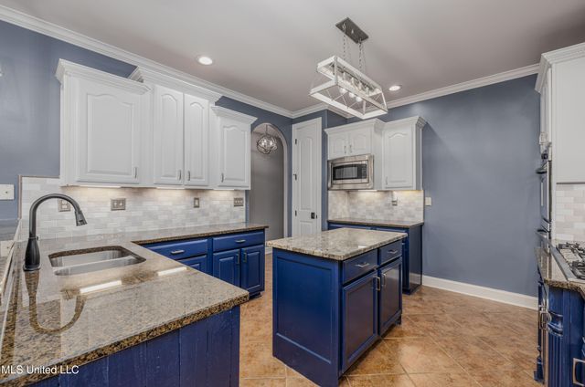 6394 Cody Cove, Olive Branch, MS 38654