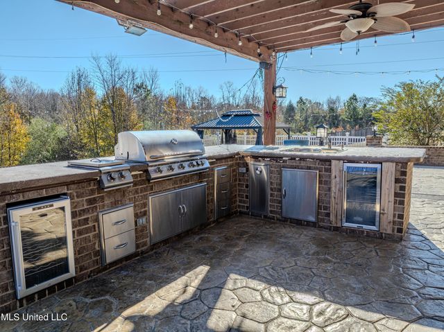 6394 Cody Cove, Olive Branch, MS 38654