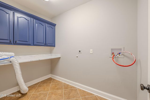 6394 Cody Cove, Olive Branch, MS 38654