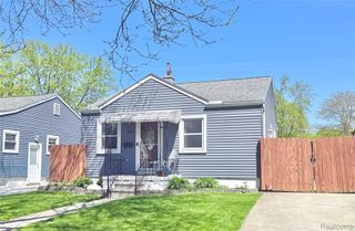 252 W Rutgers Avenue, Pontiac, MI 48340