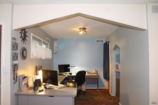 2023 CENTRAL BLVD, Rapid City, SD 57702