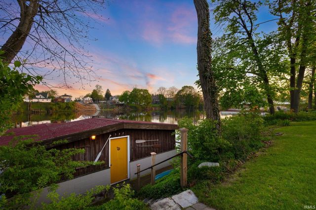 337 Edgewater Drive, Mishawaka, IN 46545