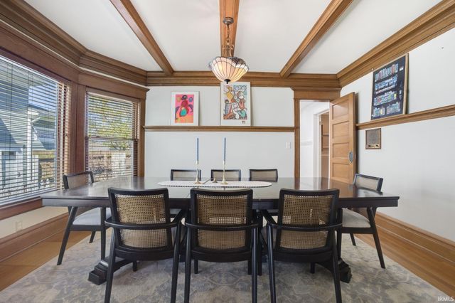 337 Edgewater Drive, Mishawaka, IN 46545