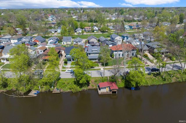337 Edgewater Drive, Mishawaka, IN 46545