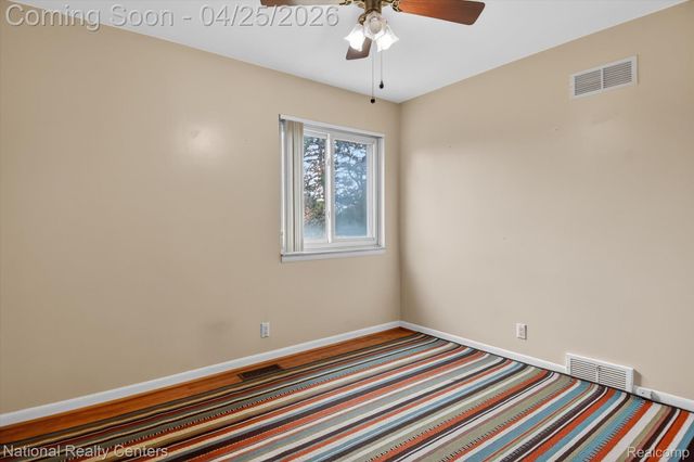 3124 Lindenwood Drive, Dearborn, MI 48120