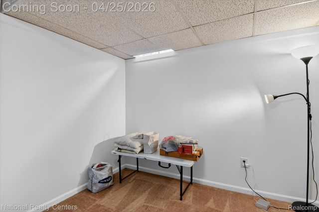 3124 Lindenwood Drive, Dearborn, MI 48120