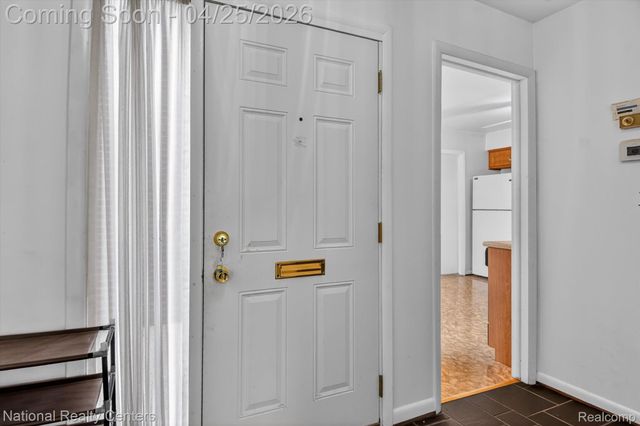 3124 Lindenwood Drive, Dearborn, MI 48120