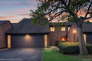 3124 Lindenwood Drive, Dearborn, MI 48120